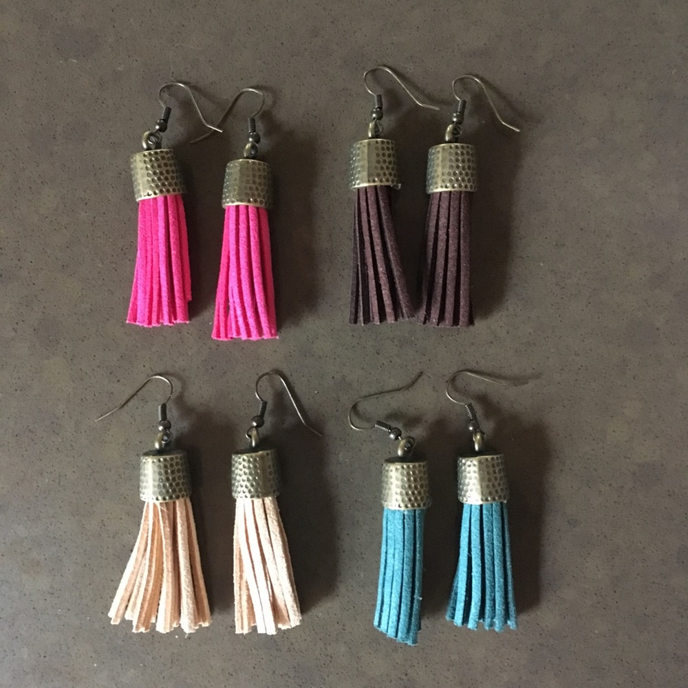 3/$10 Bronze tassel earrings